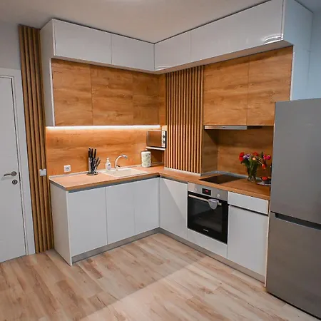 Apartment Modern Studio In With Free Parking *